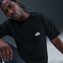 Camiseta Nike Sportswear Patch Masculina - Foto 3