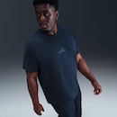 Camiseta Nike Sportswear Essential Masculina - Foto 8