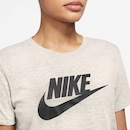Camiseta Nike Sportswear Essentials Feminina - Foto 2