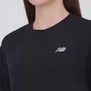 Camiseta Cropped New Balance Drapey Feminino - Foto 5