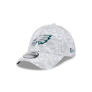 Boné New Era 39Thirty Philadelphia Eagles NFL Salute Service 2025 Masculino - Foto 1