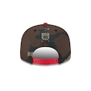 Boné New Era 9FIFTY Kansas City Chiefs NFL Salute Service 2025 Masculino - Foto 4