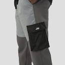 Calça de Moletom Lost Recortes - Masculina - Foto 4