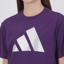 Camiseta adidas Holiday Feminina - Foto 5