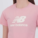 Camiseta New Balance Essentials Logo Feminina - Foto 5