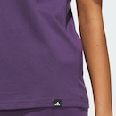 Camiseta adidas Cozy Holiday Feminina - Foto 6