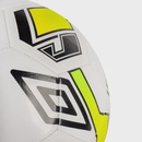 Bola de Futebol de Campo Umbro Sigma Costurada - Foto 3