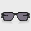 Óculos de Sol Unissex Oakley Instagator Prizm Grey Matte Black - Foto 2