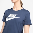 Camiseta Nike Sportswear Essentials Feminina - Foto 2
