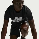 Camiseta Dri-FIT Nike Run Energy Masculina - Foto 3