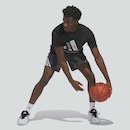 Camiseta adidas Legends Hook Masculina - Foto 3