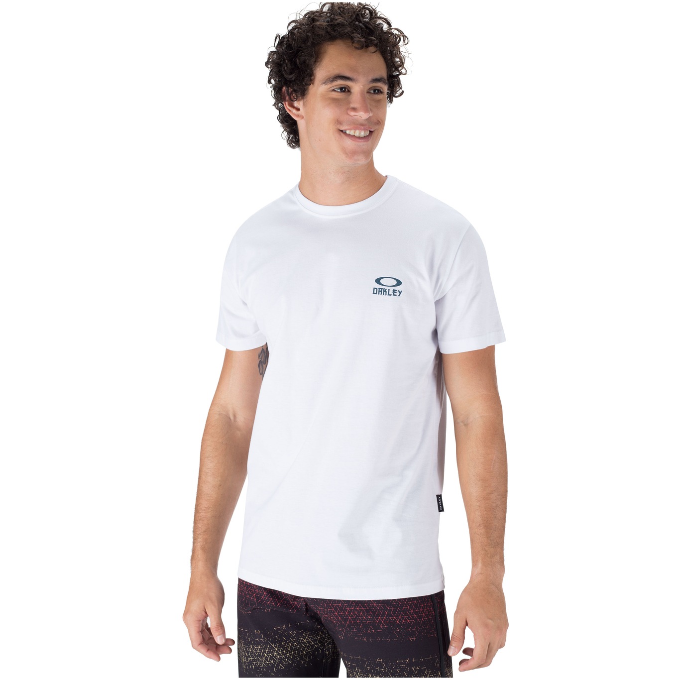 Camiseta oakley masculina the dragon tattoo tee branco