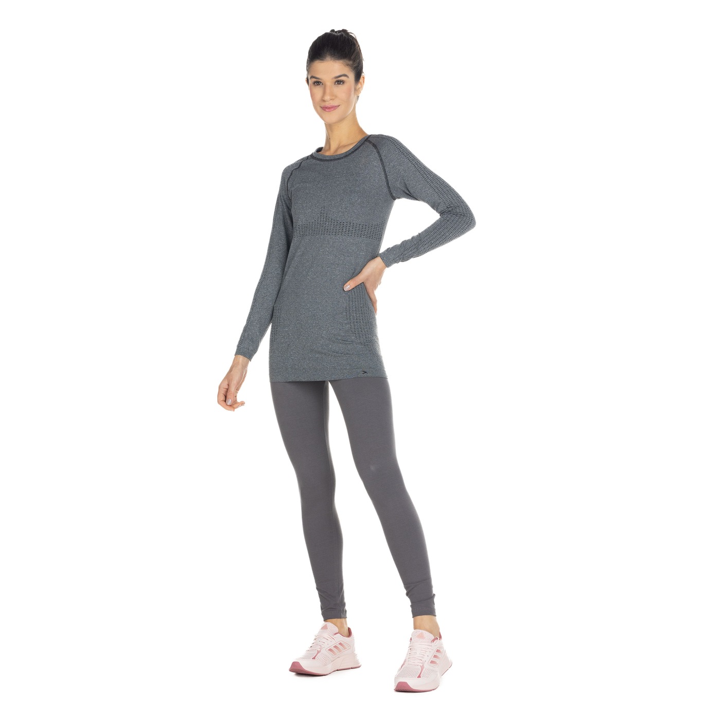 Camiseta Cava Raglan Oxer Manga Longa Seamless Serra Alta - Feminina - Foto 4