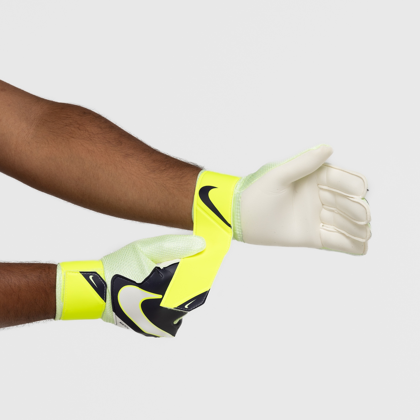 Luvas de Goleiro Nike Match - Adulto - Foto 3