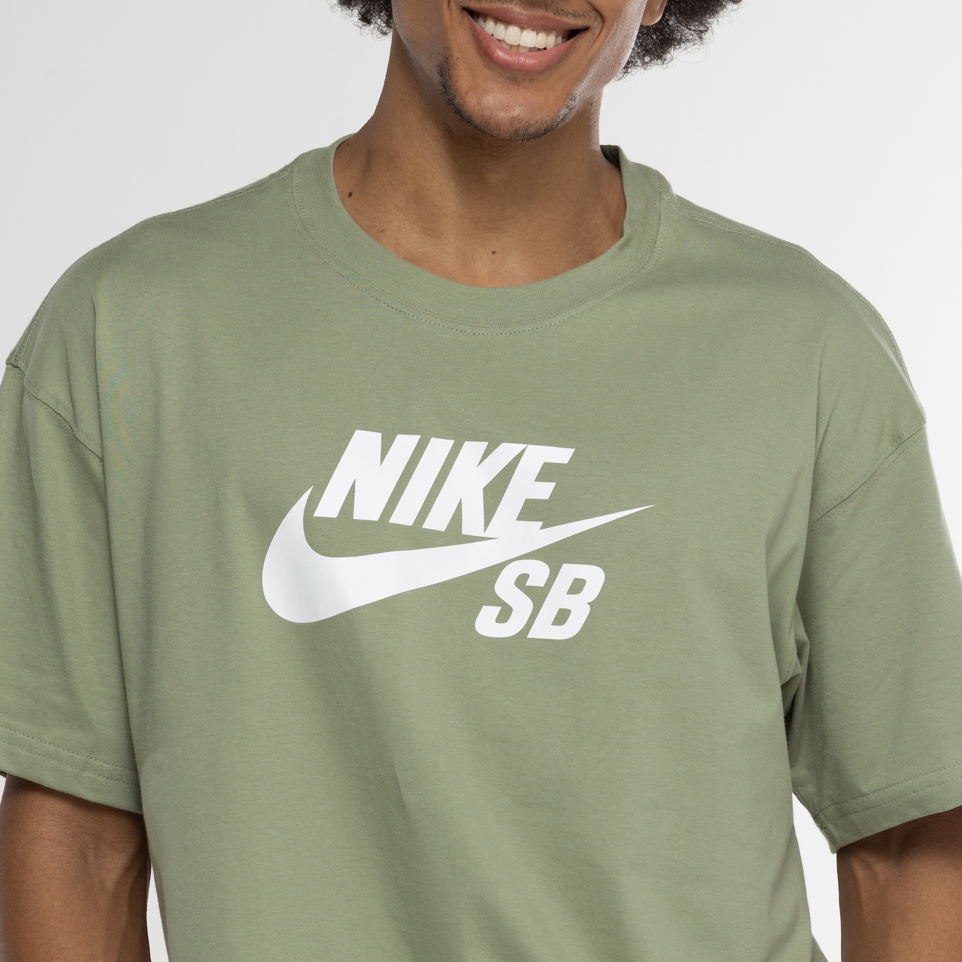 Camiseta Nike SB Tee Logo - Masculina - Foto 6