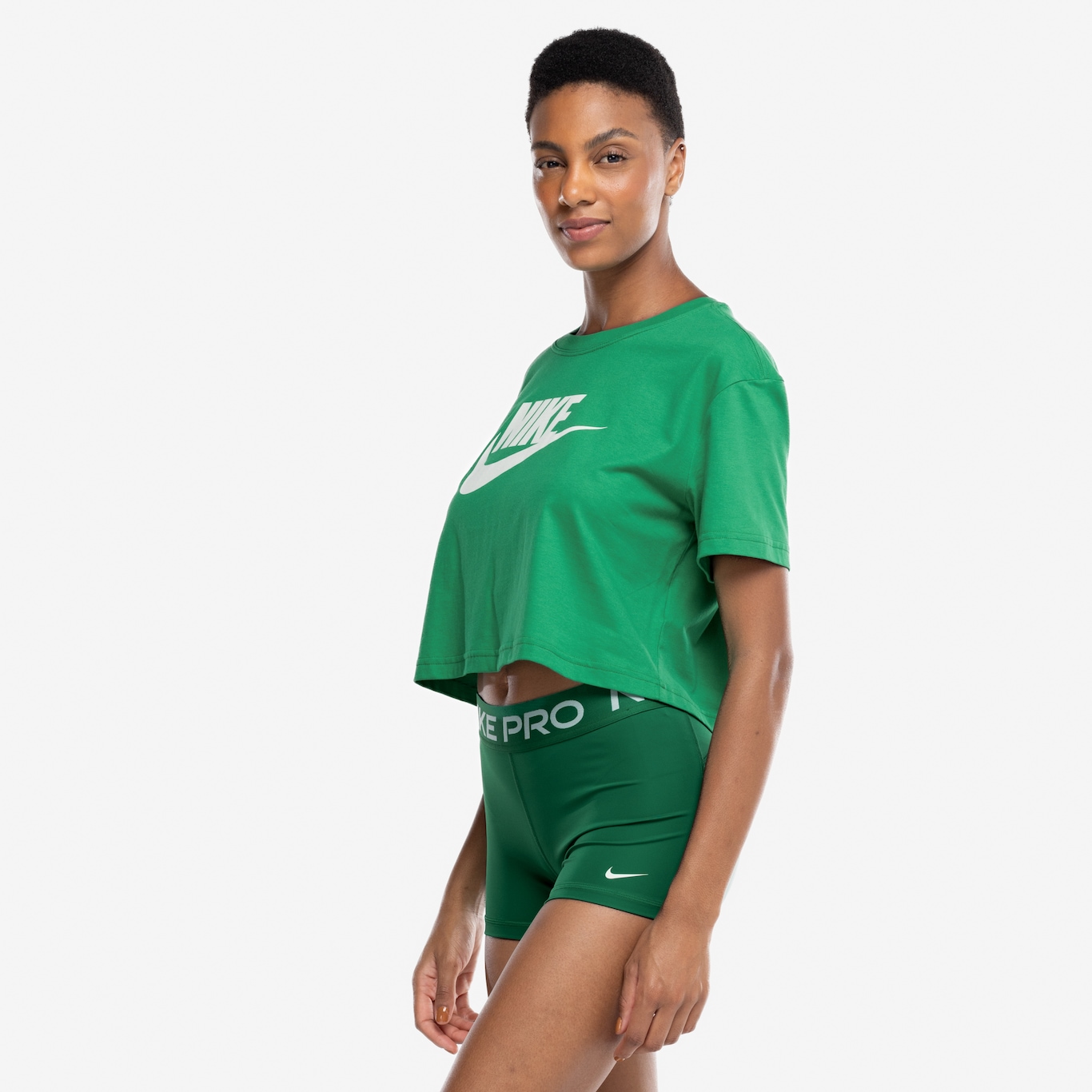 Blusa Cropped Nike Tee Sportswear Essential - Feminina - Foto 5