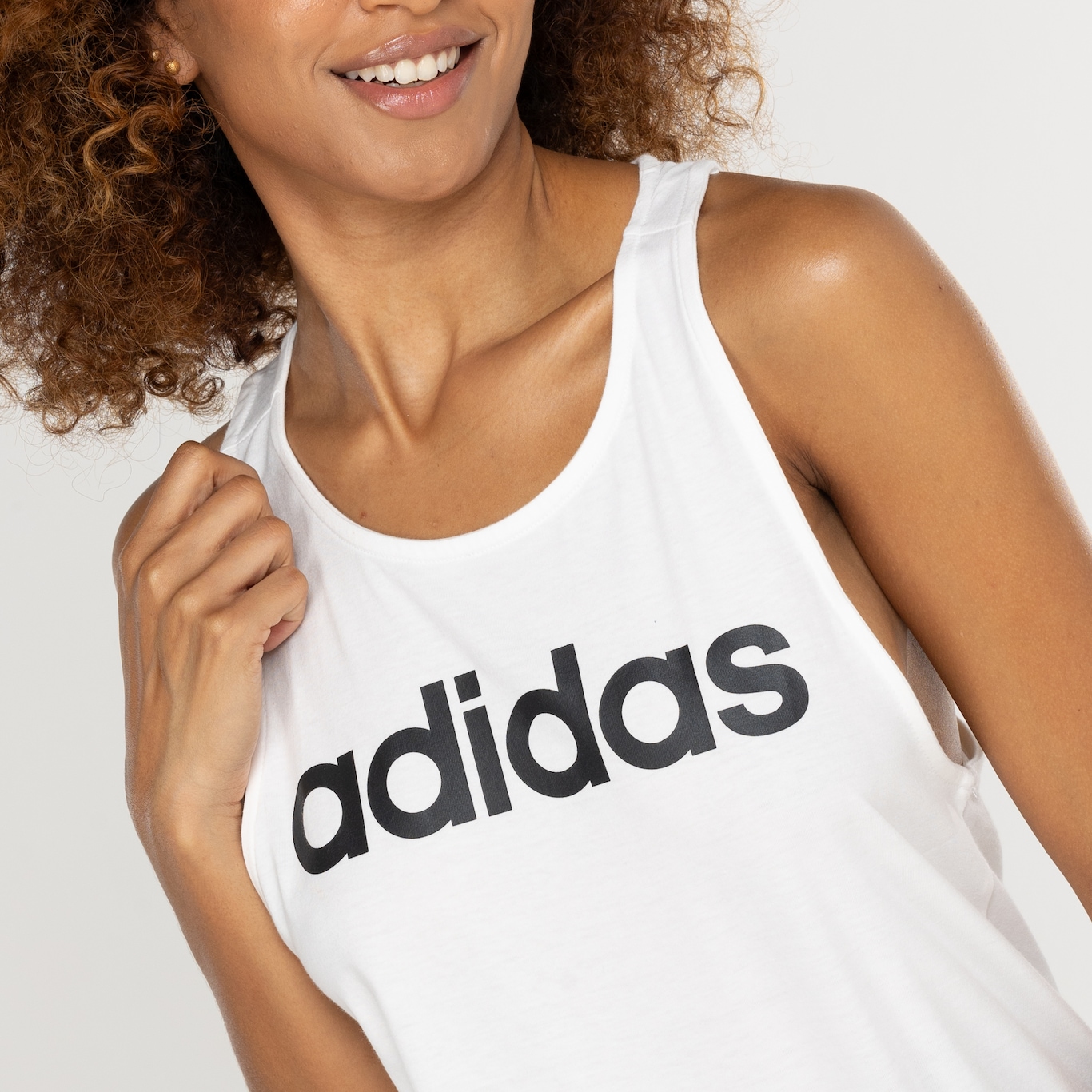 Camiseta Regata adidas Logo Linear - Feminina - Foto 5