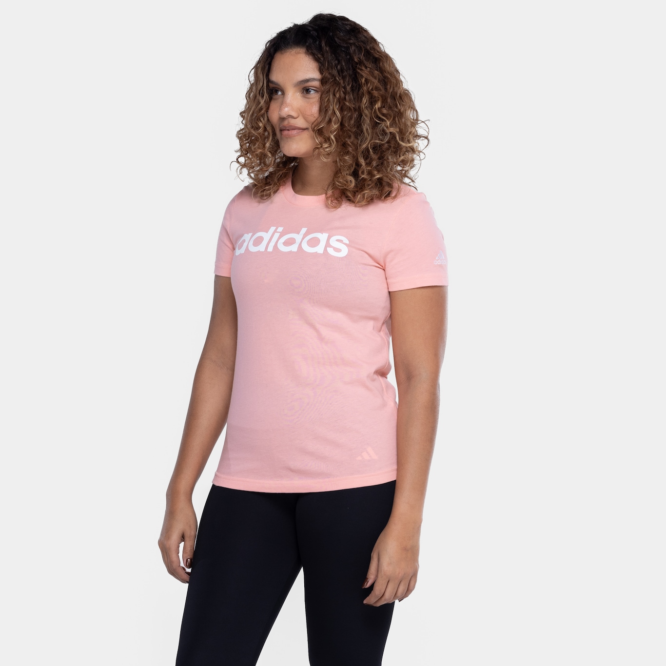 Camiseta adidas Logo Linear - Feminina - Foto 5