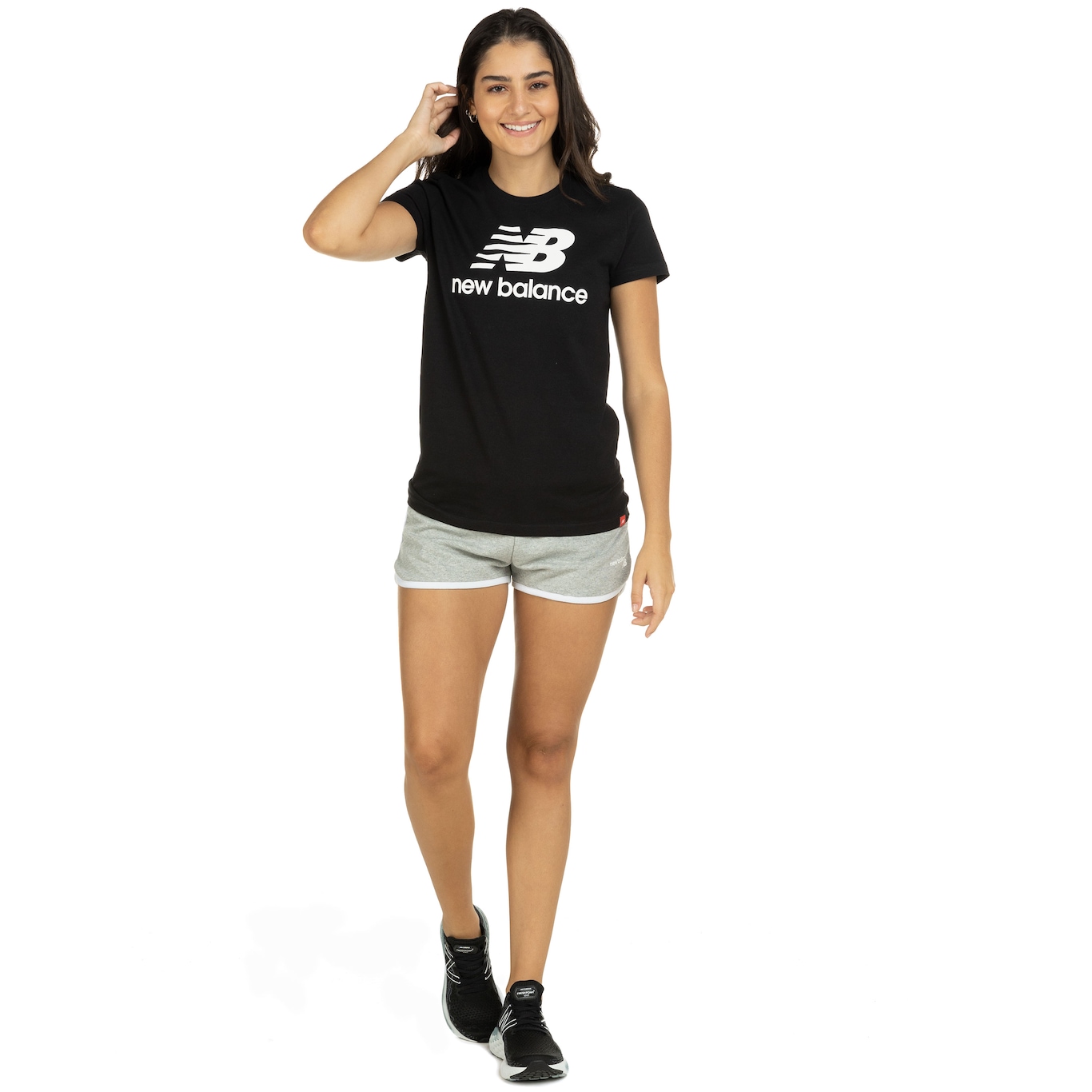 Camiseta New Balance Manga Curta Essentials - Feminina - Foto 4