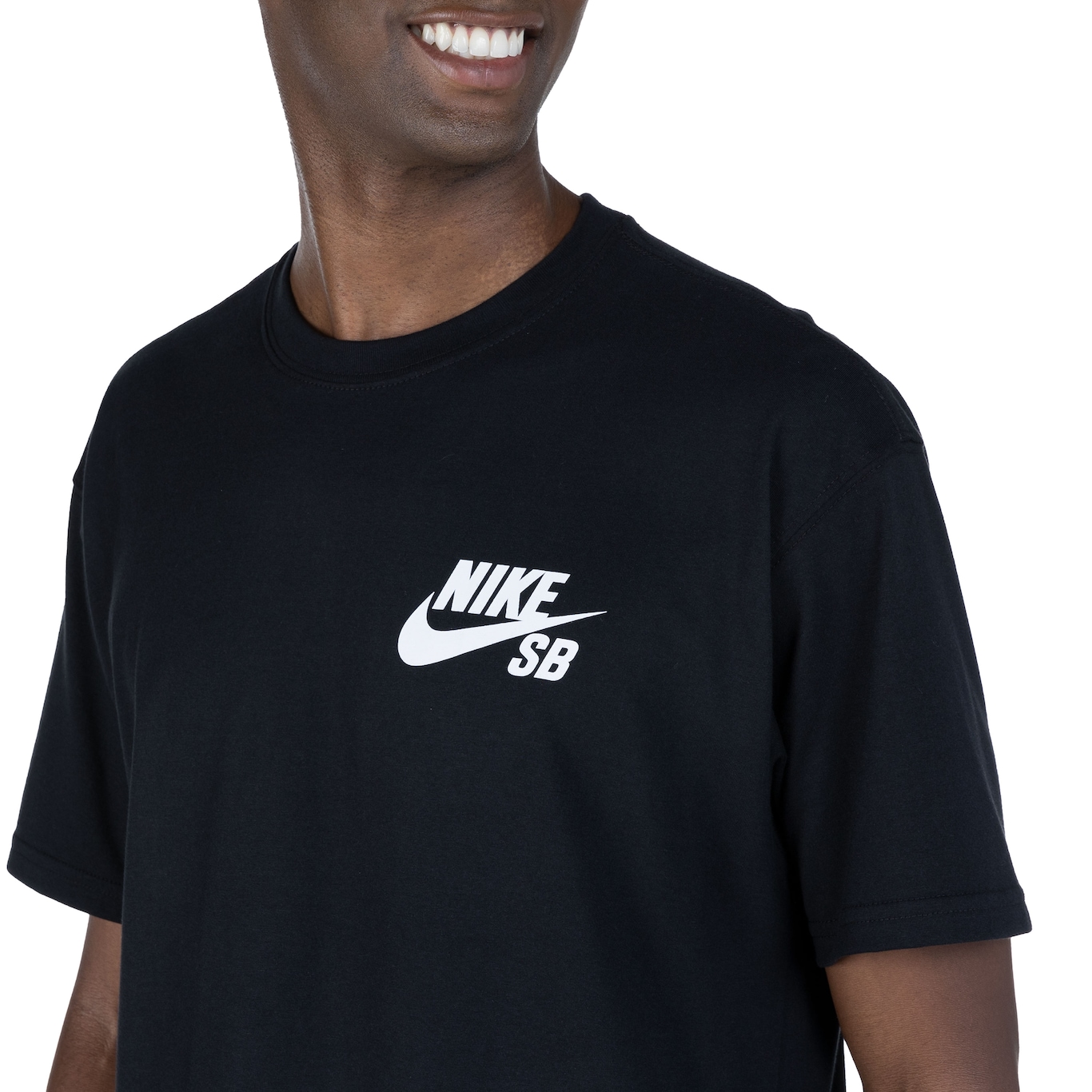 Camiseta Nike SB Logo - Masculina - Foto 4