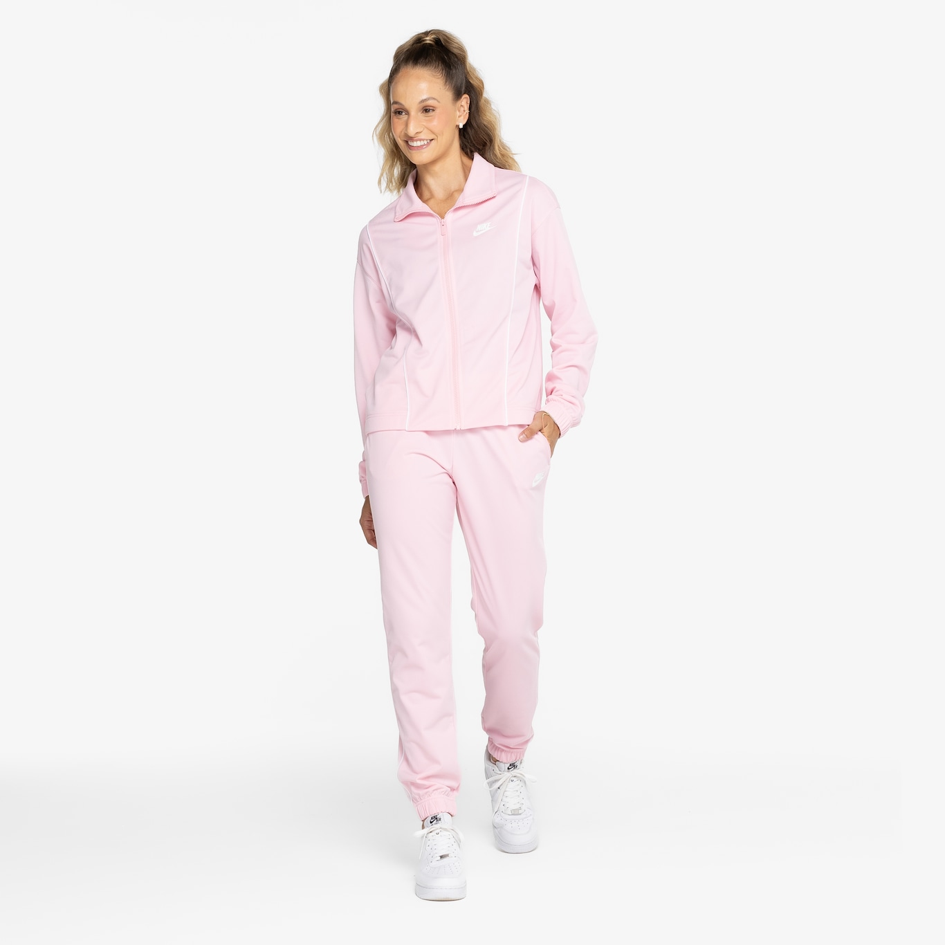 Conjunto de Agasalho Nike Sportswear Essential Track Suit - Feminino - Foto 6