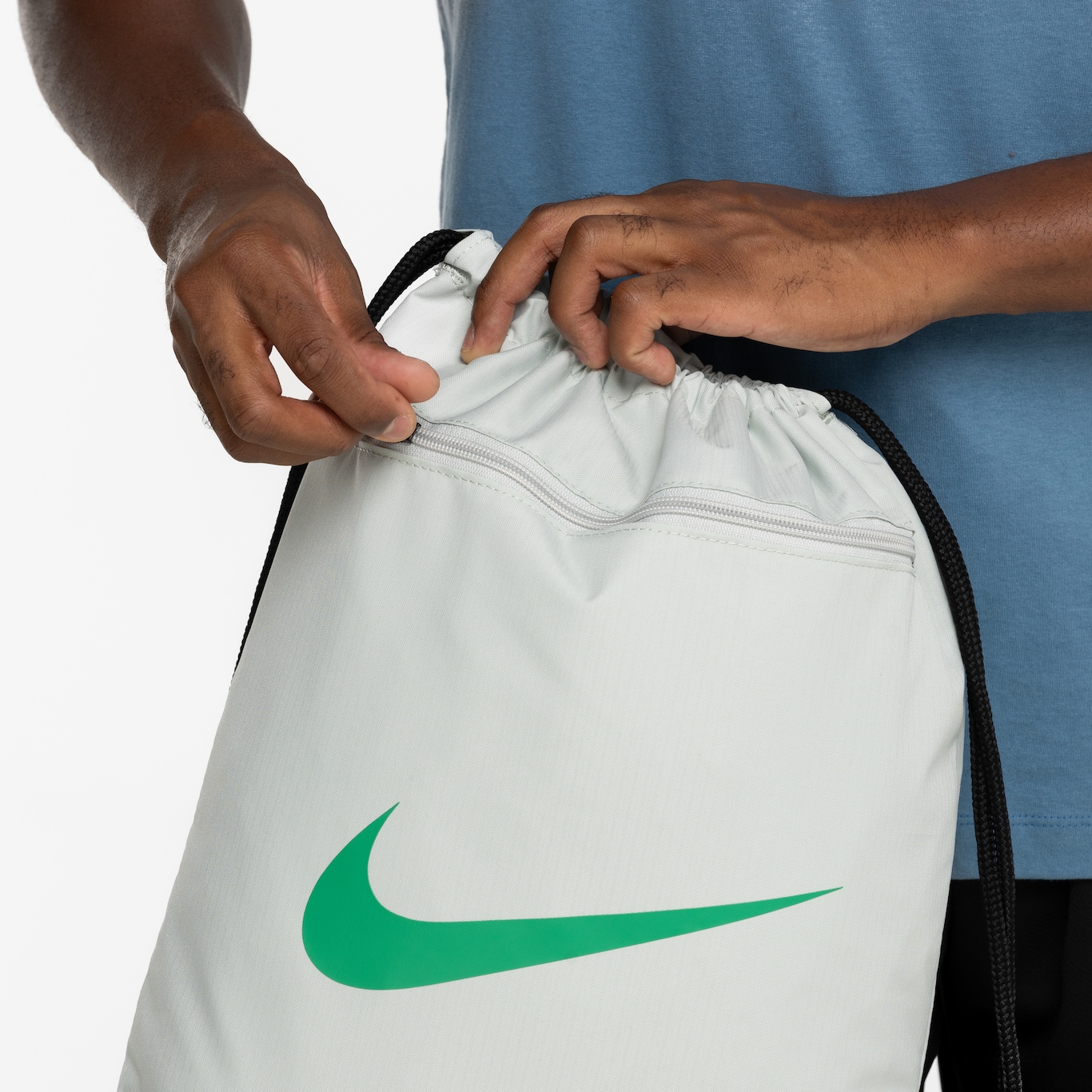 Gym Sac Nike Brasilia Drawstring  9.5 - 18 Litros - Foto 2