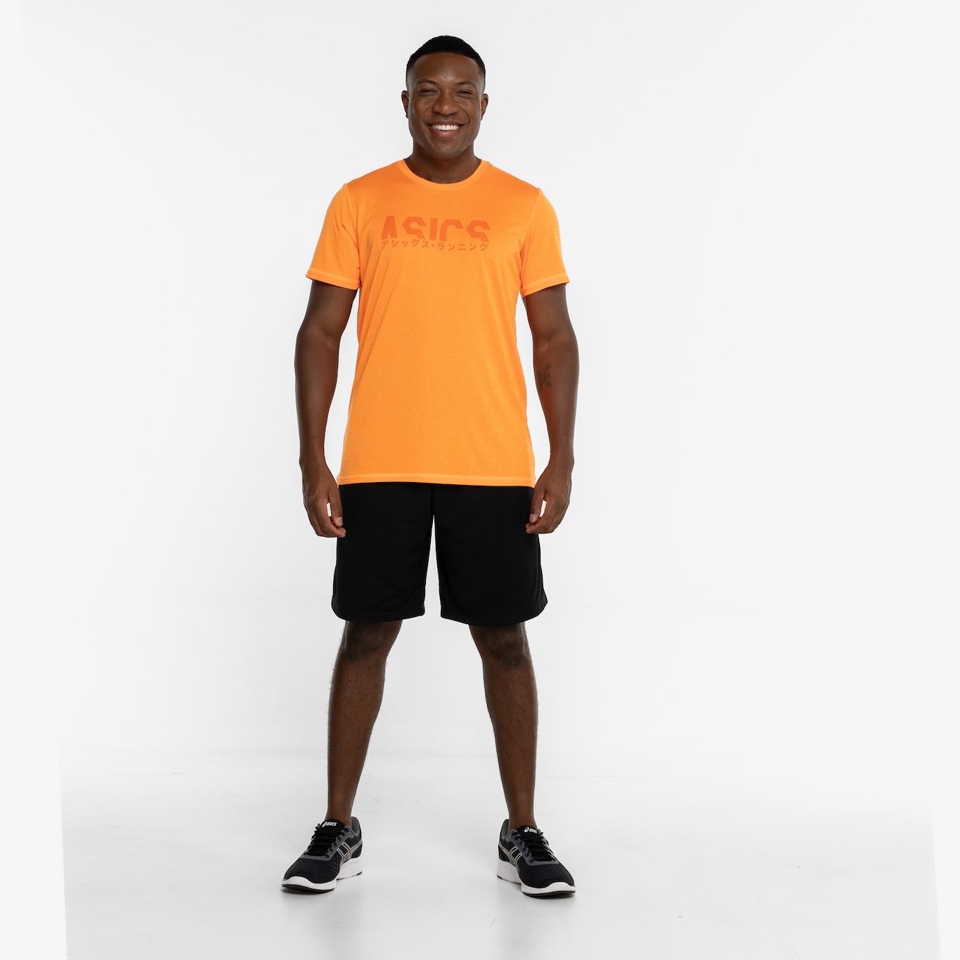 Camiseta ASICS Manga Curta Fugi - Masculina - Foto 4