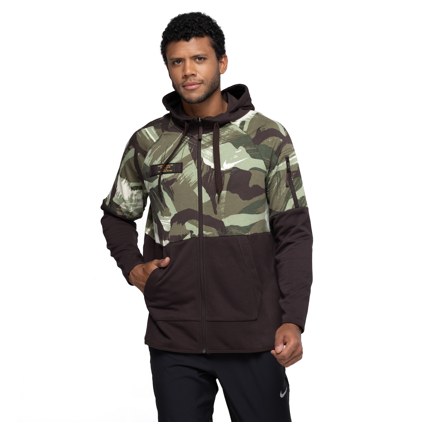 Jaqueta Masculina Nike com Capuz Dri-Fit Fleece Hood FullZip Camouflage - Video 1