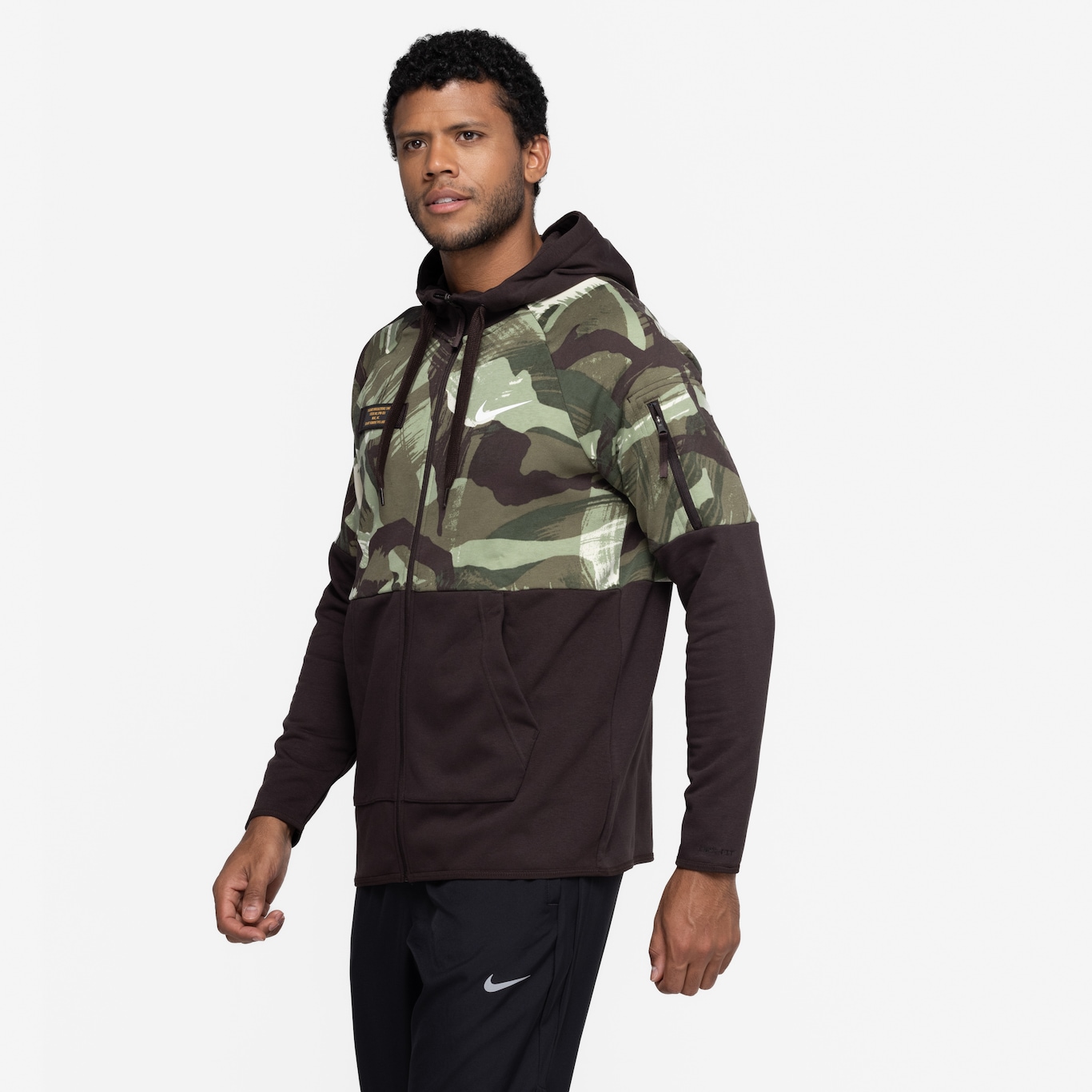 Jaqueta Masculina Nike com Capuz Dri-Fit Fleece Hood FullZip Camouflage - Foto 5