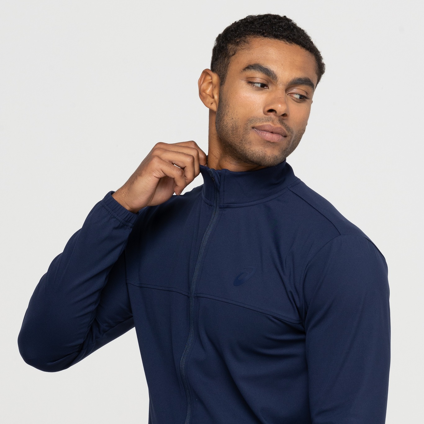 Jaqueta Masculina ASICS Sem Capuz Malha Recortada Zíper em Promoção ...