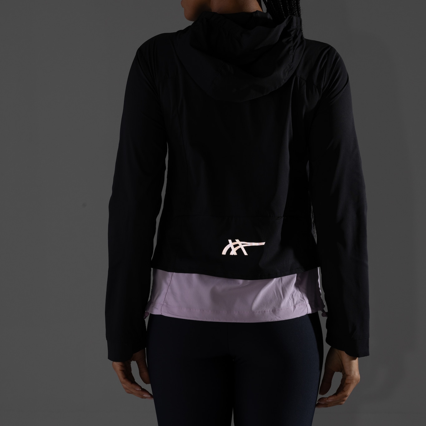 Jaqueta Feminina ASICS com Capuz Icon Packable - Foto 6