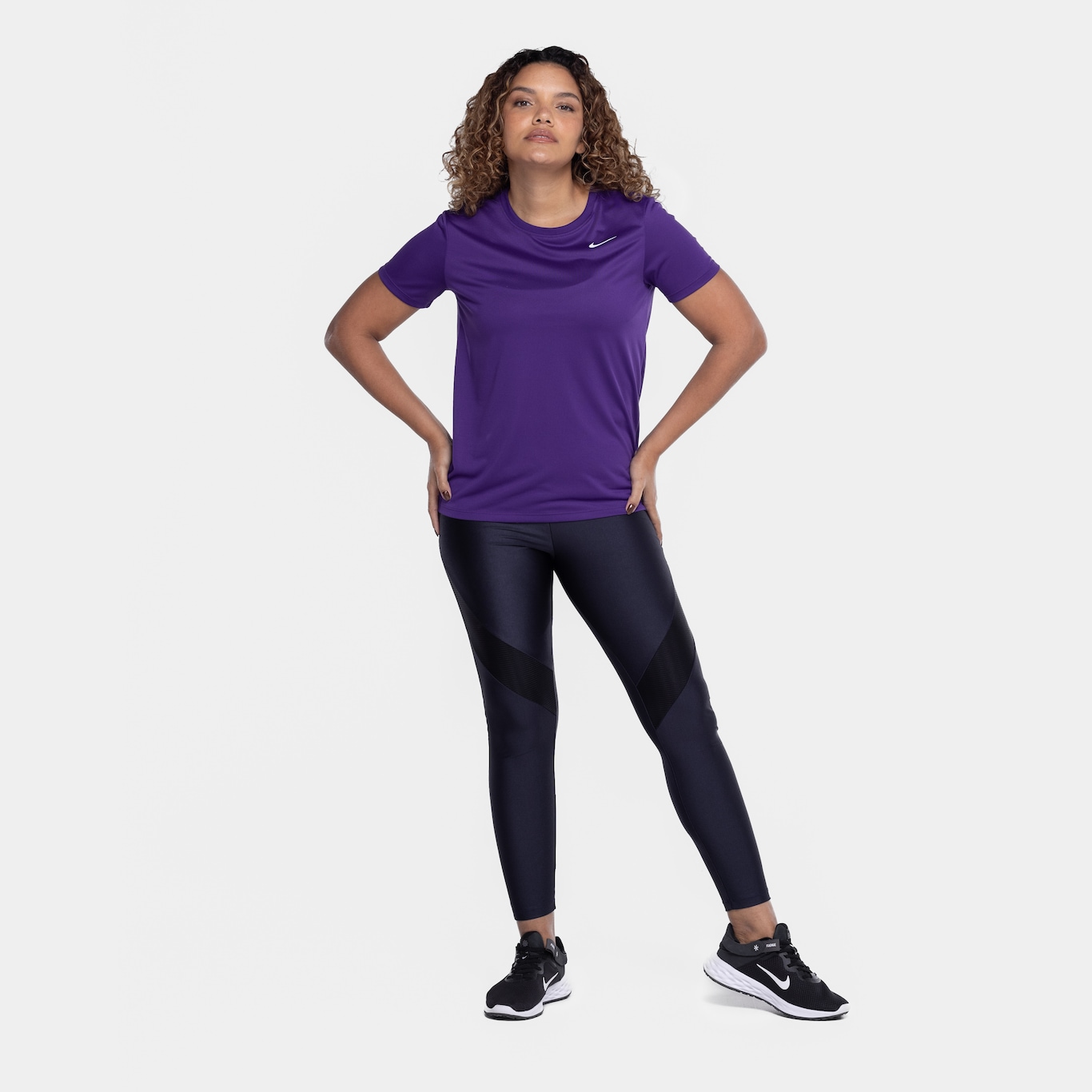 Camiseta Feminina Nike Manga Curta Tee Rlgd Lb - Foto 5