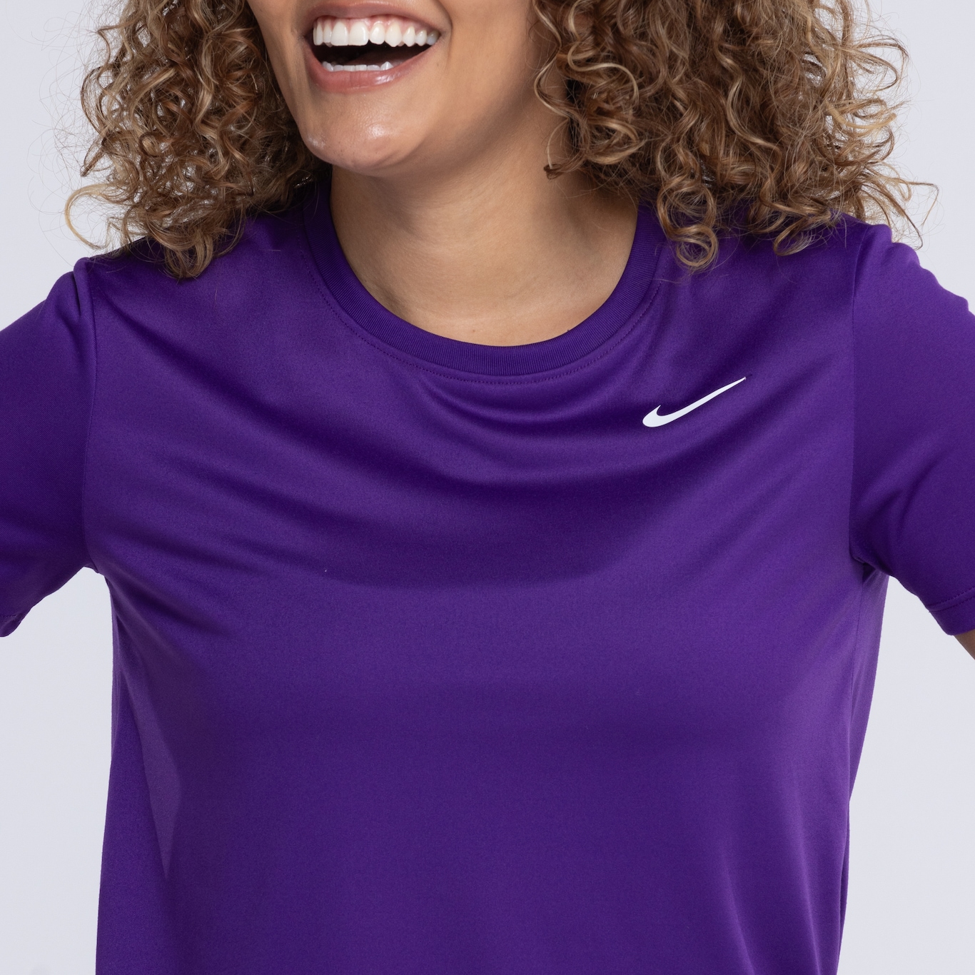 Camiseta Feminina Nike Manga Curta Tee Rlgd Lb - Foto 6