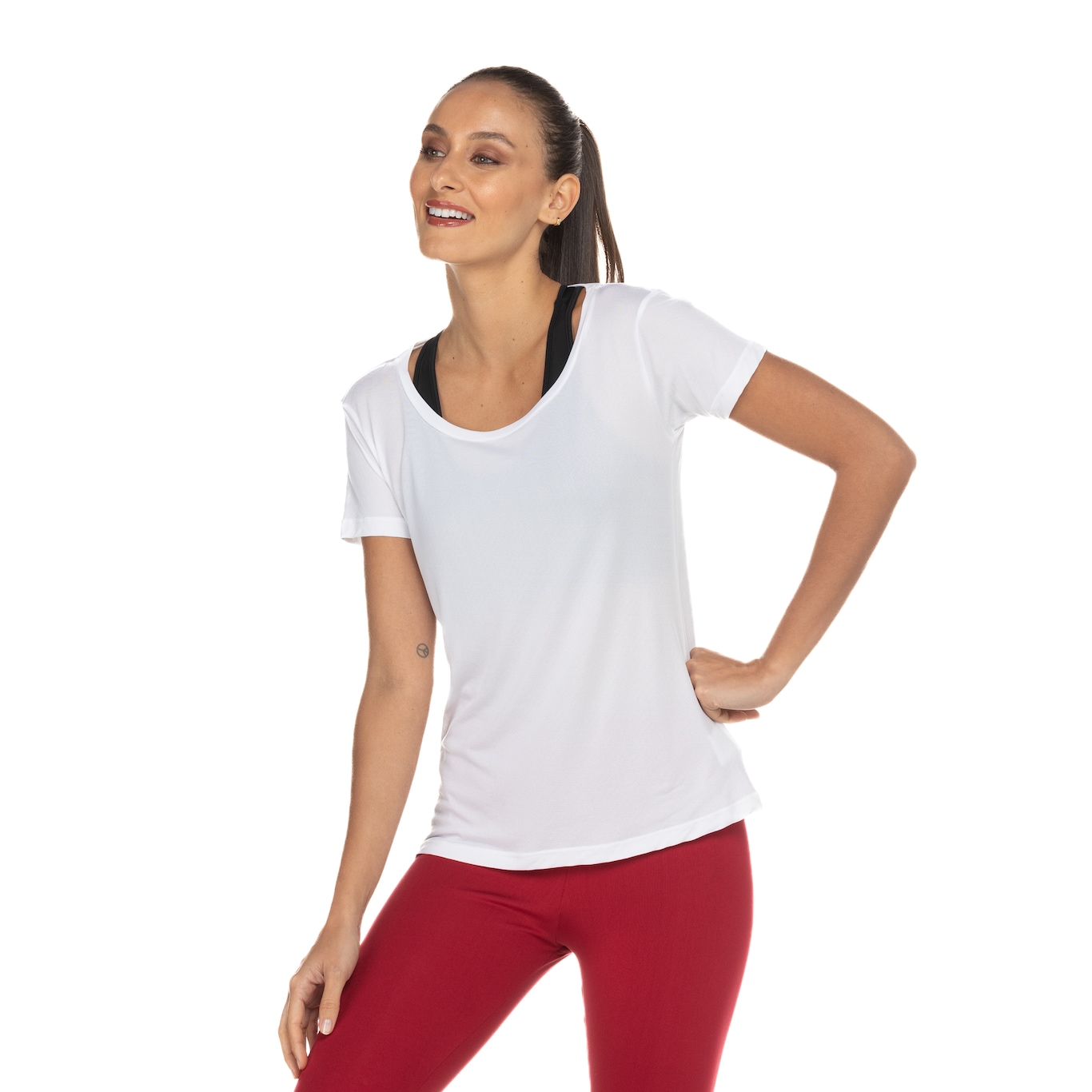 Camiseta Lauf Manga Curta Basic - Feminina - Foto 4