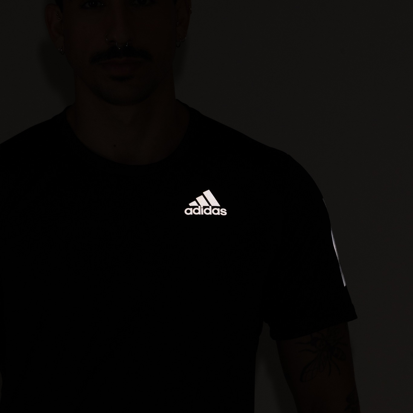 Camiseta Masculina adidas Manga Curta Own The Run - Foto 5