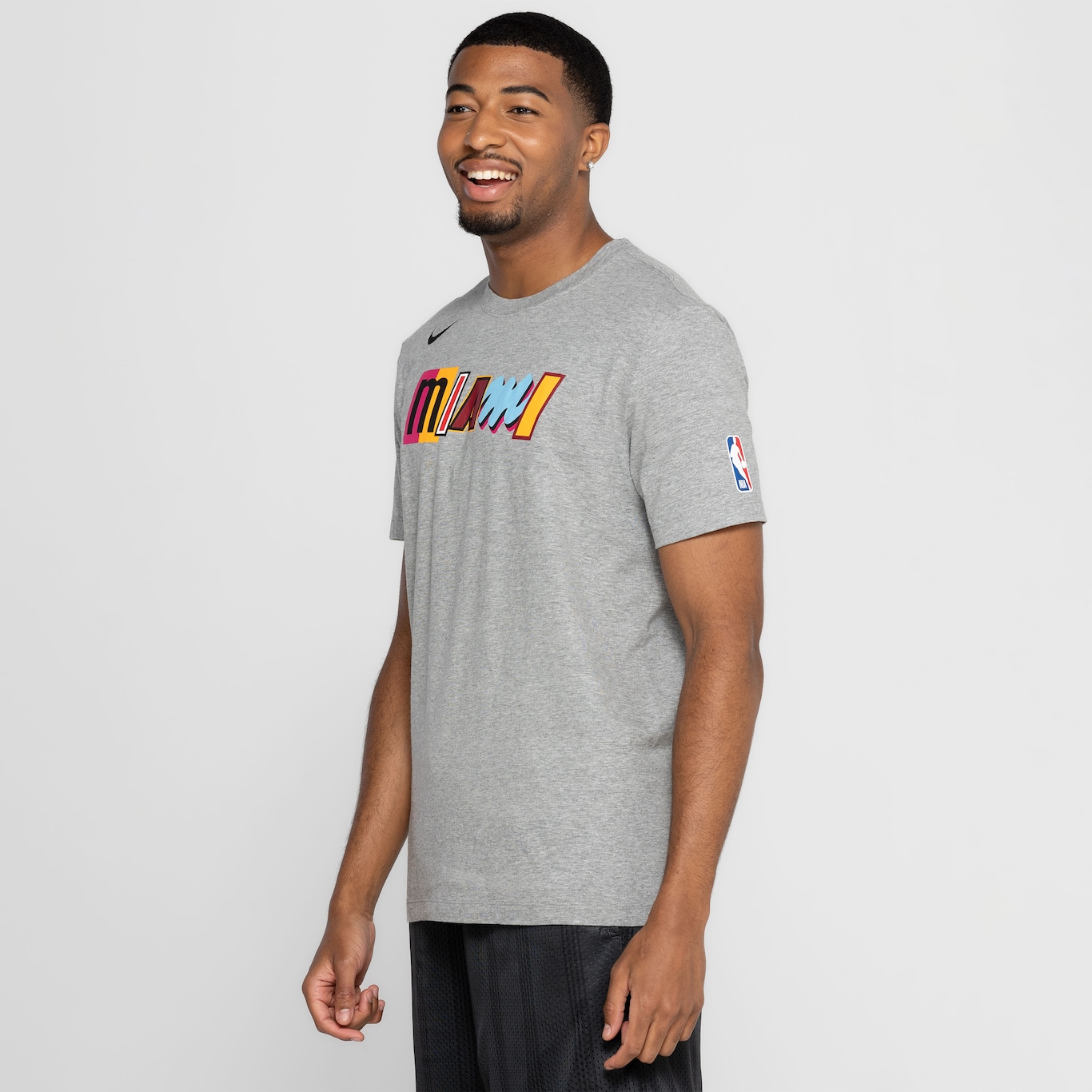 Camiseta do Miami Heat Nike NBA Masculina ES CE Logo - Foto 5