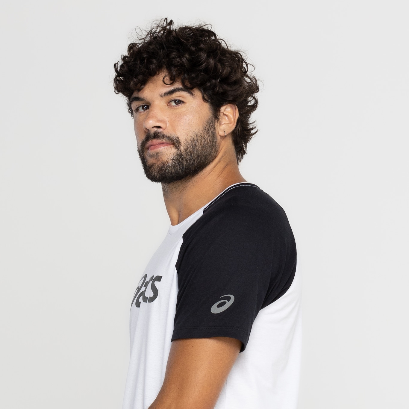 Camiseta Masculina ASICS Manga Raglan Meia Malha - Foto 6