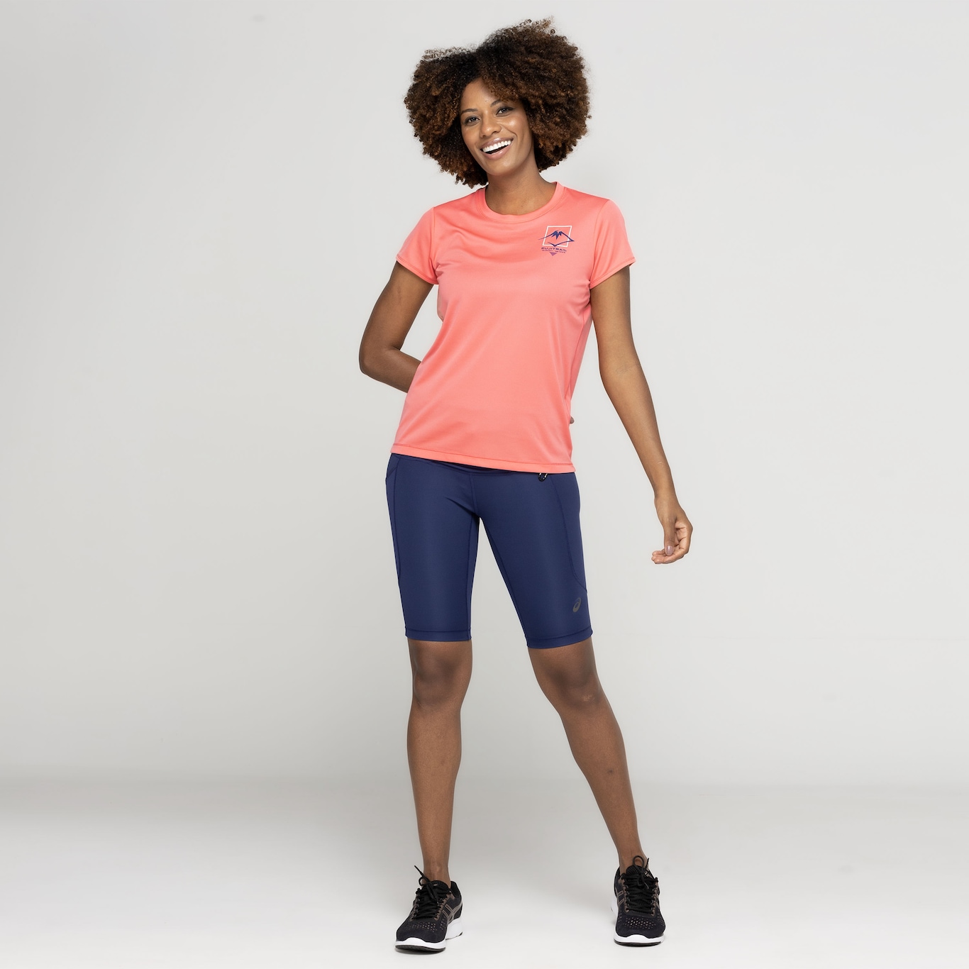 Camiseta Feminina ASICS Manga Curta SS TOP - Foto 4