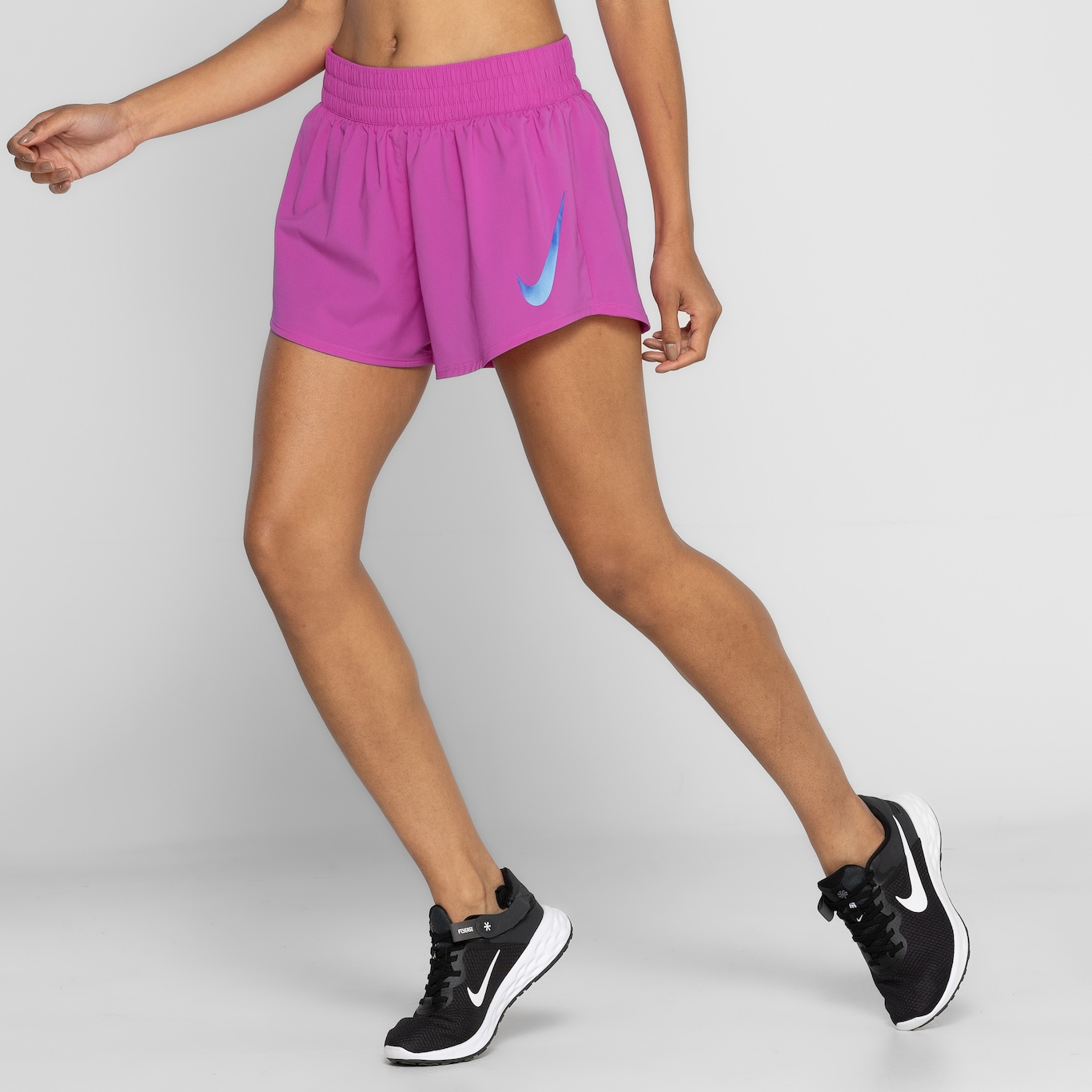 Short Feminino Nike Swoosh Veneer Vers - Foto 5