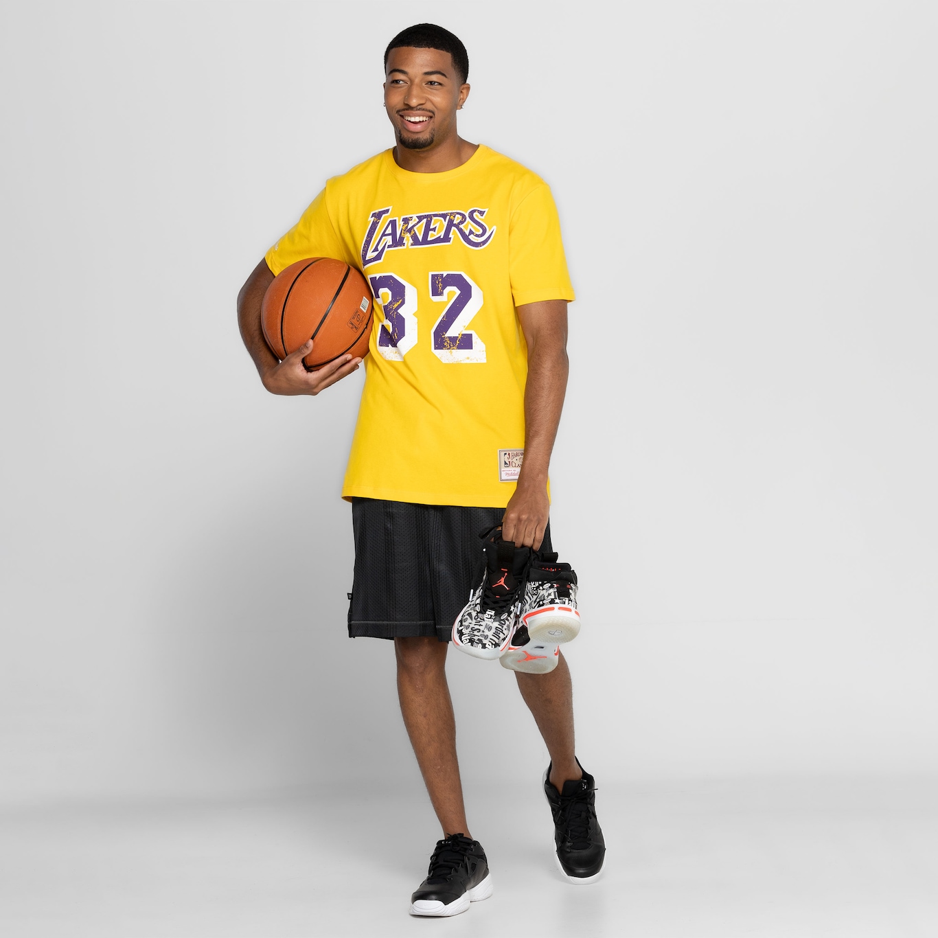 Camiseta do Los Angeles Lakers Mitchell & Ness Masculina MT334 - Foto 4