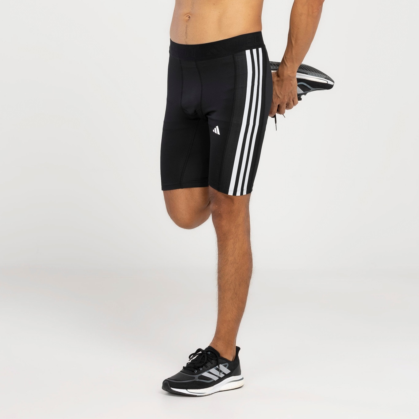 Bermuda Legging Techfit - Preto adidas