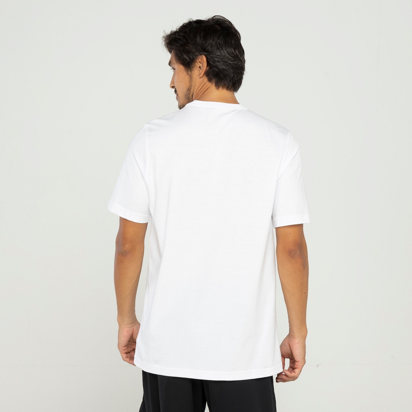 Camiseta Masculina adidas Manga Curta Logo Pequeno - Foto 3