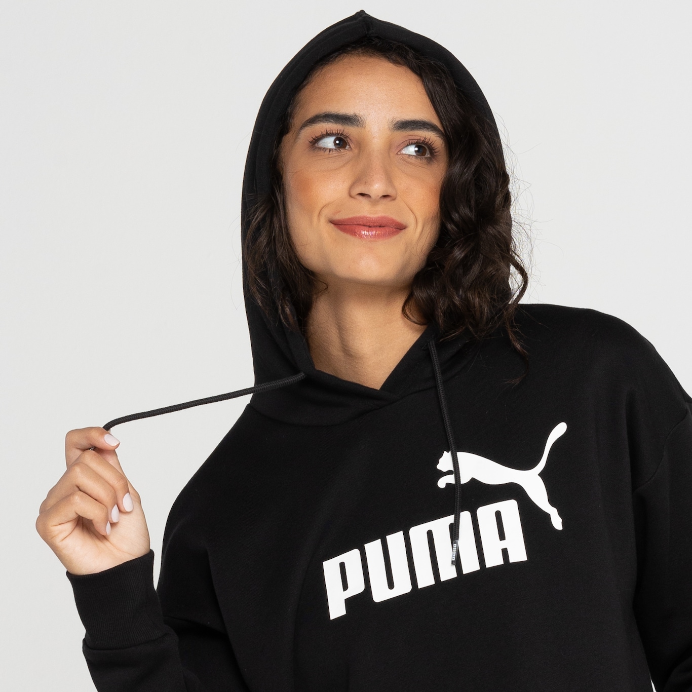 Blusa Feminina Cropped Puma com Capuz Essentials Logo - Foto 6