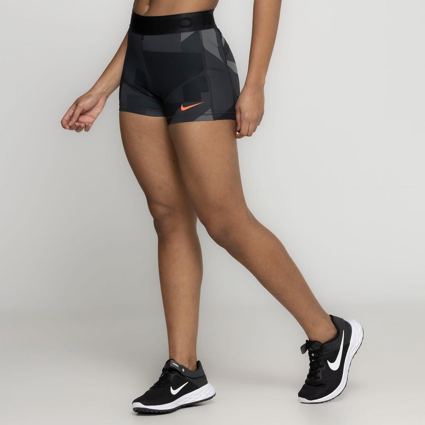 Bermudas sales nike feminina