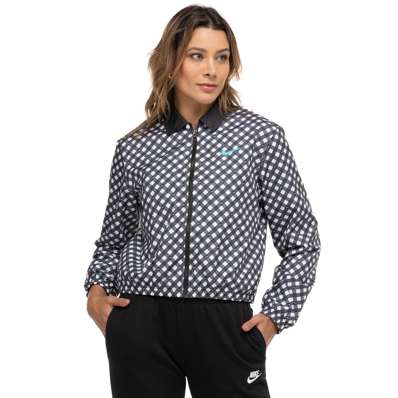 Jaqueta Nike Feminina Sportswear Gingham Coach - Video 1