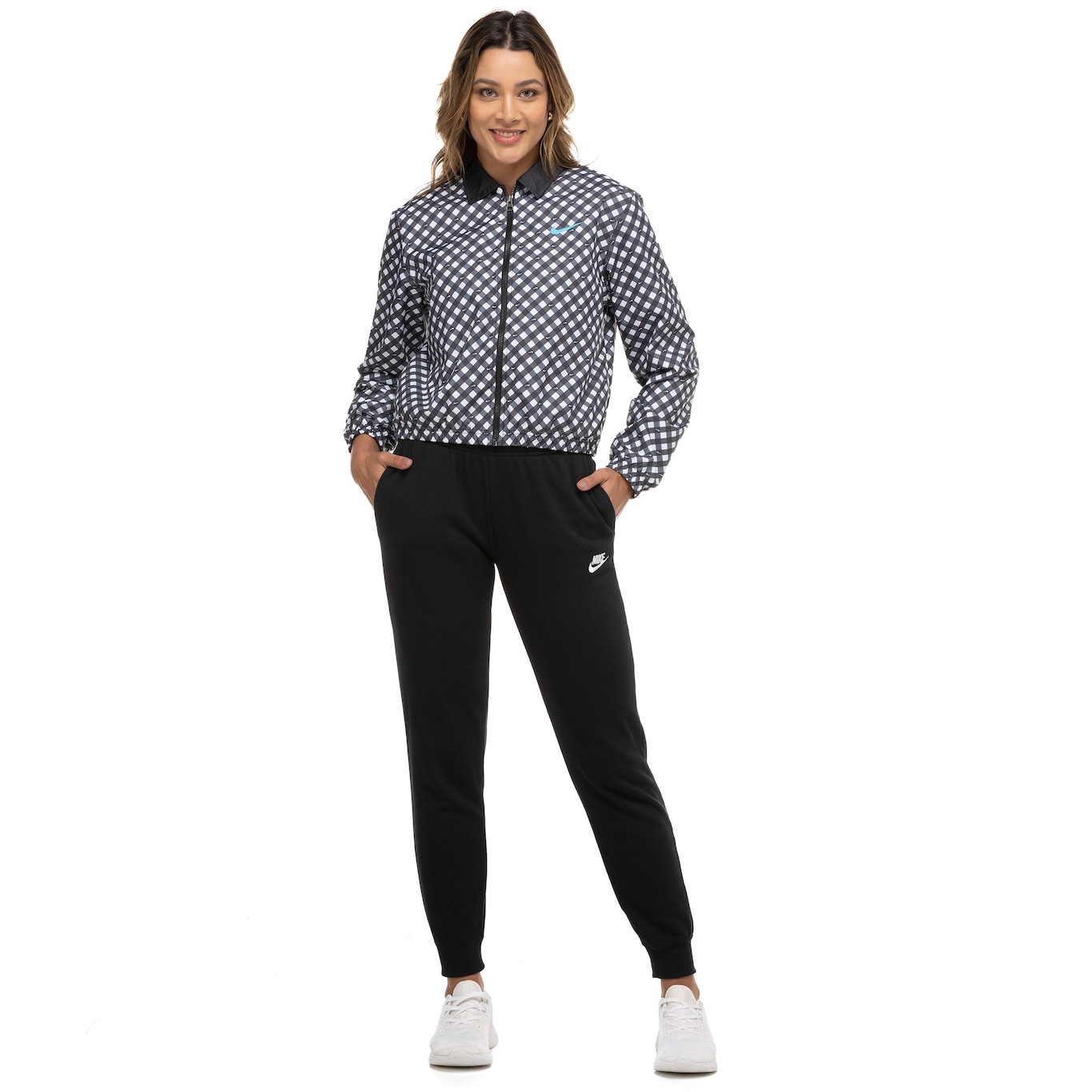 Jaqueta Nike Feminina Sportswear Gingham Coach - Foto 6