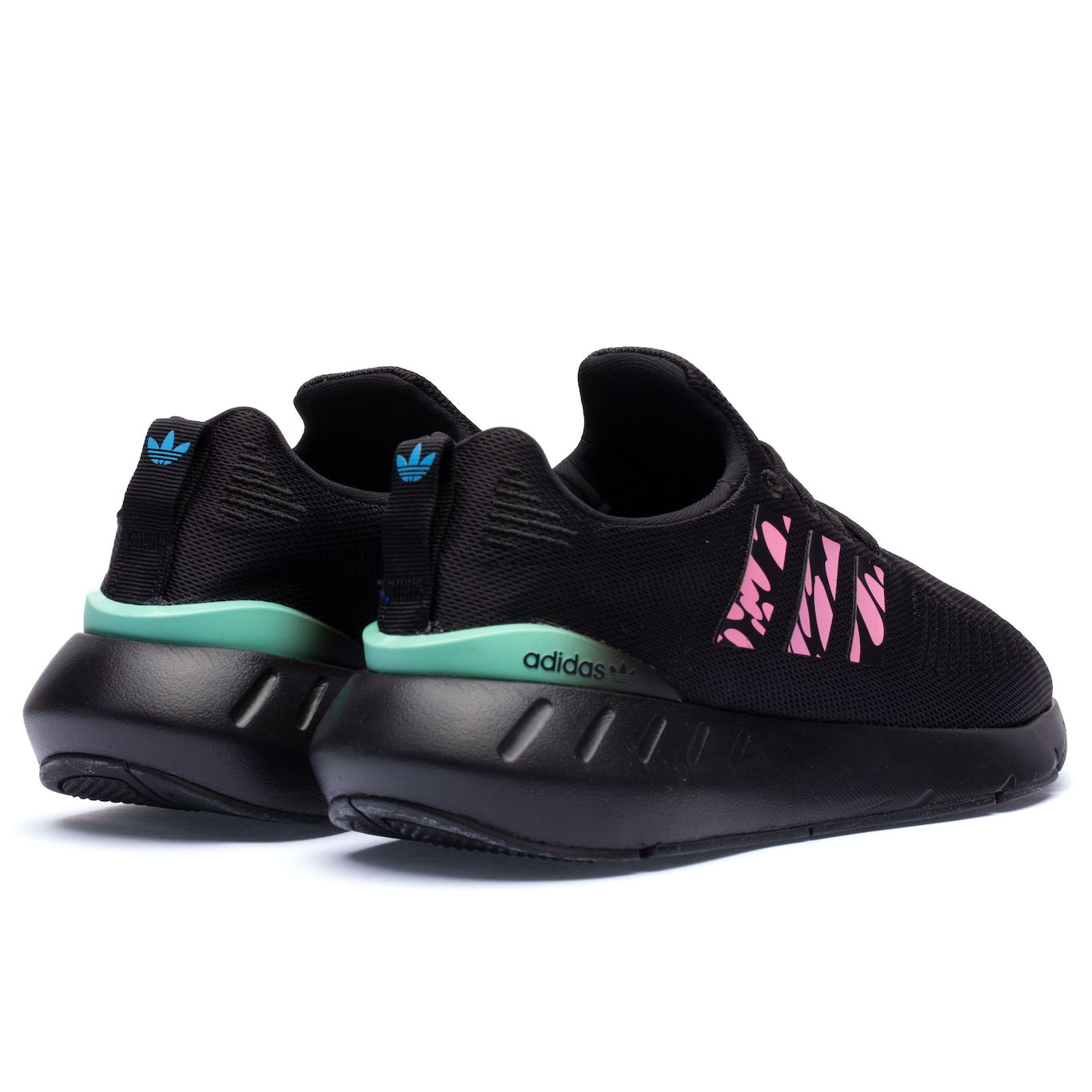 Tênis adidas Swift Run 22 - Feminino - Foto 4