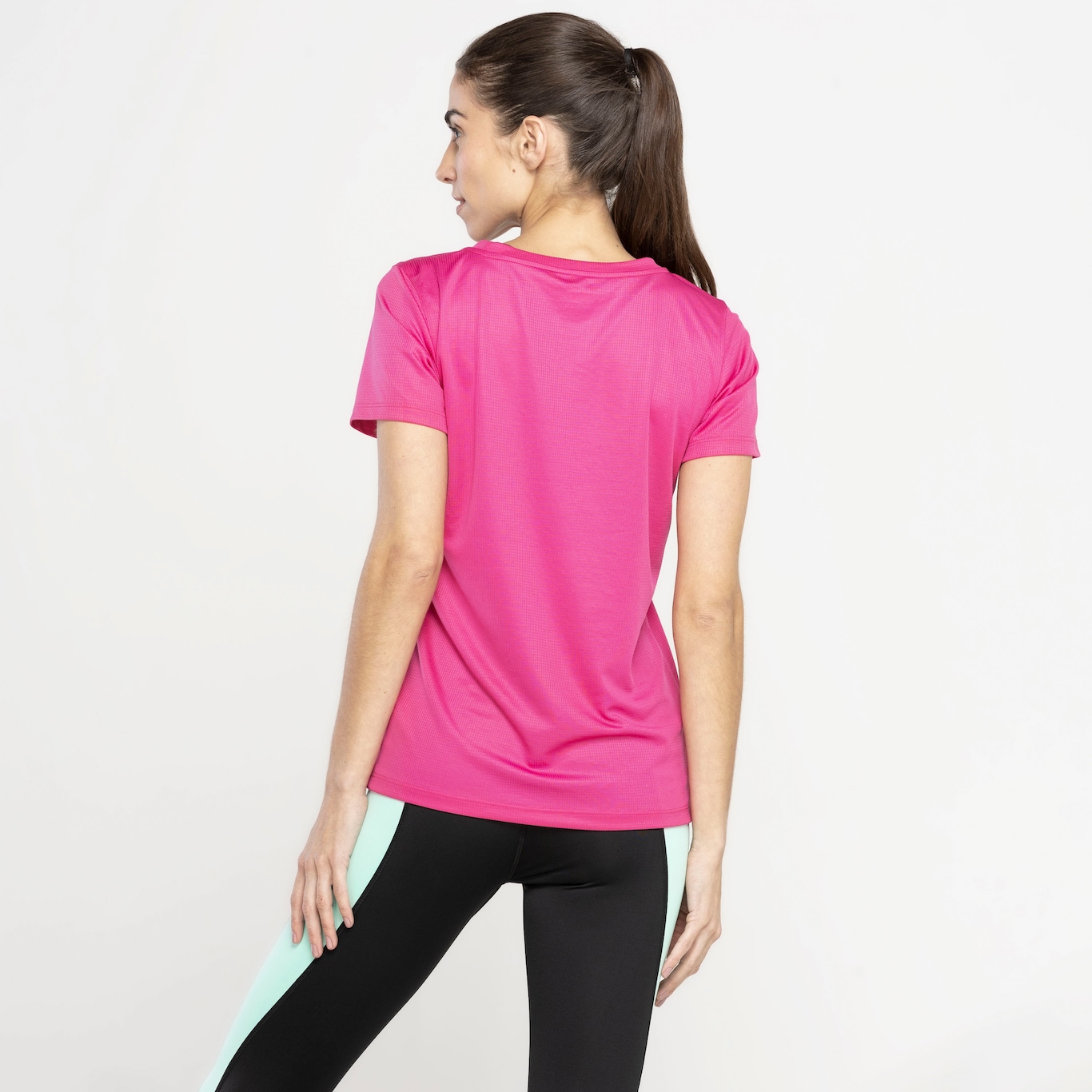 Camiseta feminina Puma Performance Tee 22 - Foto 4