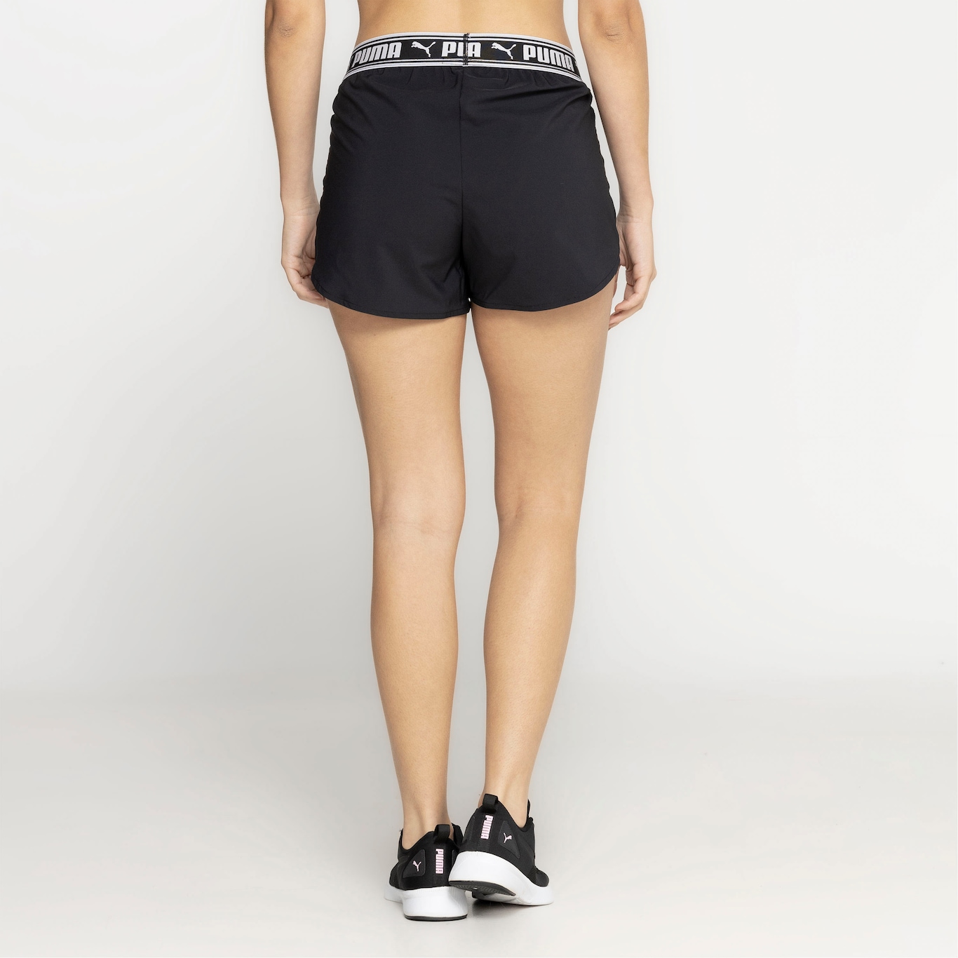 Short Feminino Puma Strong Woven 3 - Foto 3