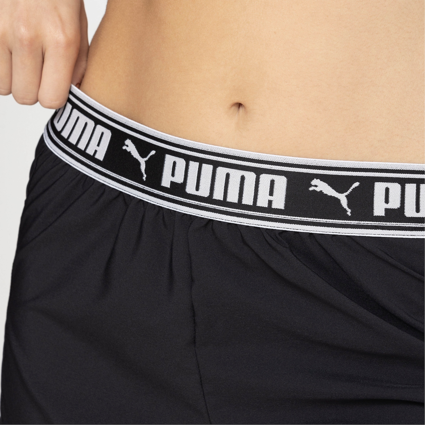 Short Feminino Puma Strong Woven 3 - Foto 6